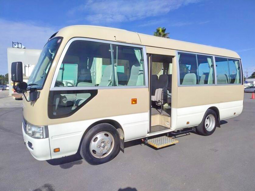Coaster bus